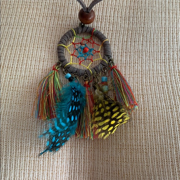 NWOT Dreamcatcher 🏵🍭 necklace feather adjustable - Picture 3 of 4